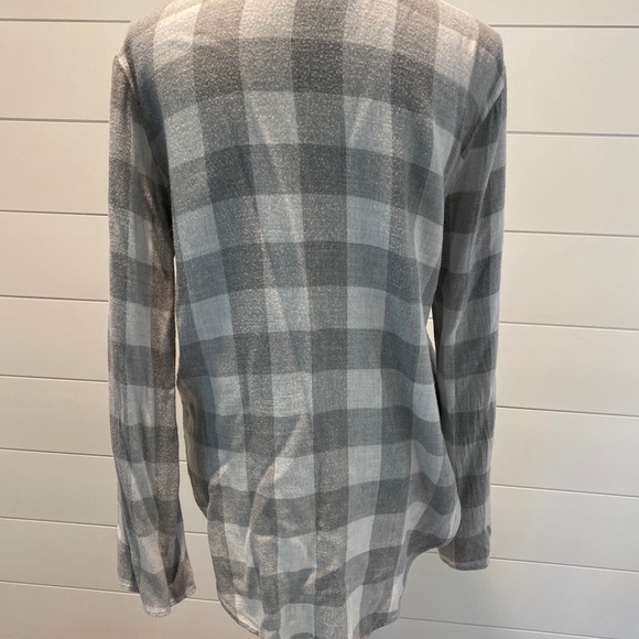 CLOTH & STONE plaid flowy shirt 😍 - Picture 2 of 4